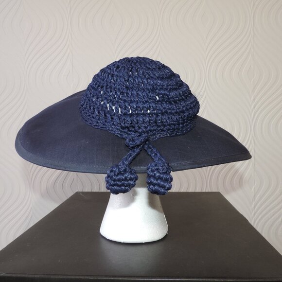 Vintage Antique Woman\'s wide stiff brim Navy Blue Hat with crochet crown main image 4